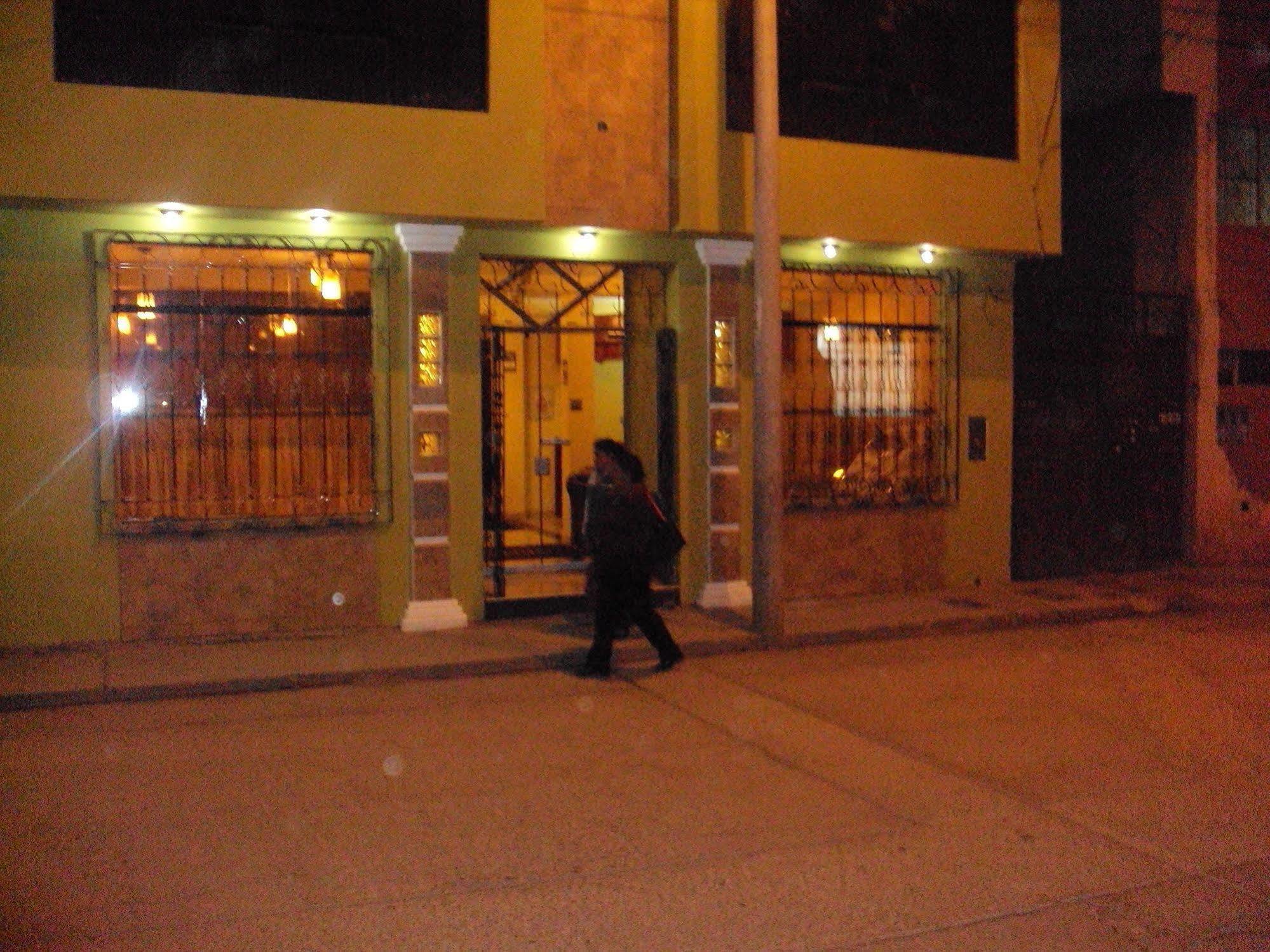 Mosoq Inn Пуно Экстерьер фото